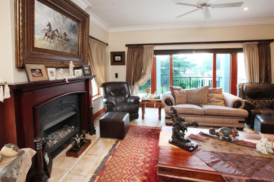 5 Bedroom Property for Sale in Welgemoed Western Cape